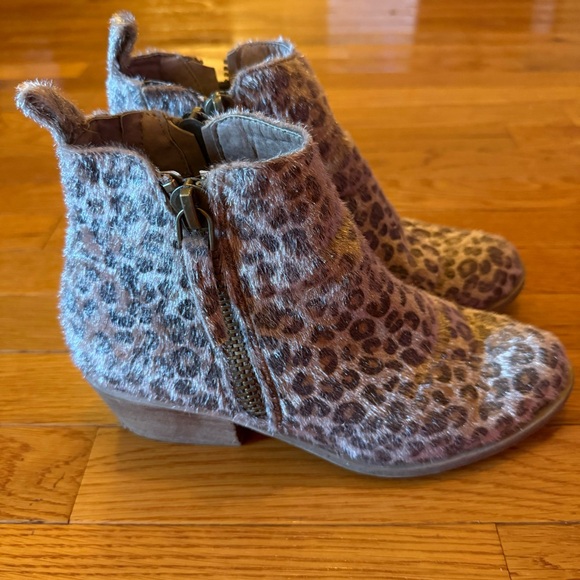 Very G Animal Print Hair Booties - Size 8.5 - Picture 4 of 8